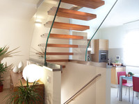 94 Structural Glass-Wood 05 Marretti Stairs Brisbane